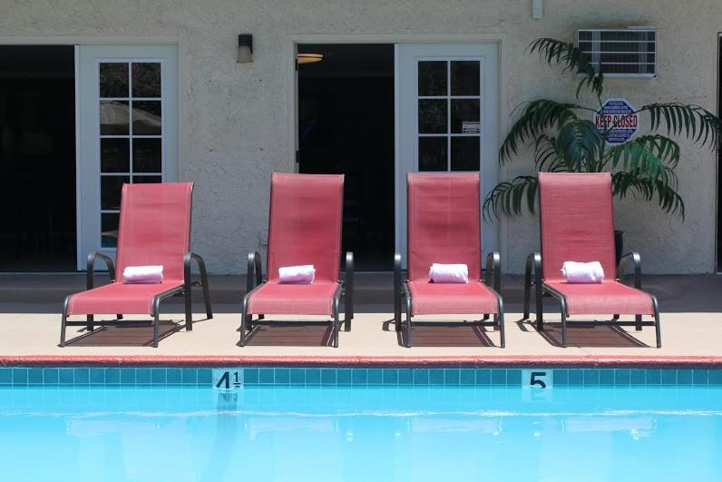 California Suites Hotel San Diego Exterior foto